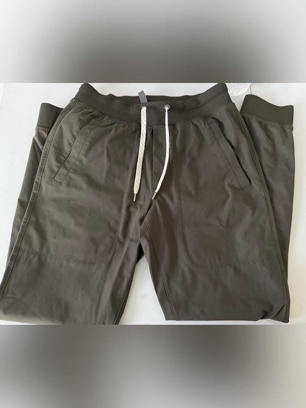 Vuori Hunter Green Drawstring Joggers
